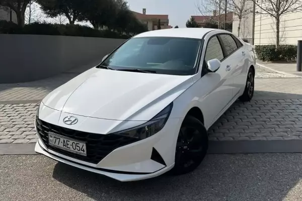 Hyundai Elantra for rent in Azerbaijan