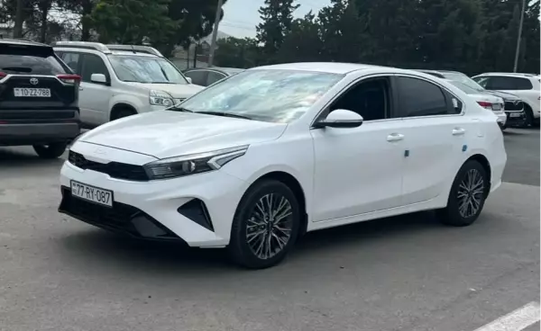 KIA Cerato for rent in Yevlax