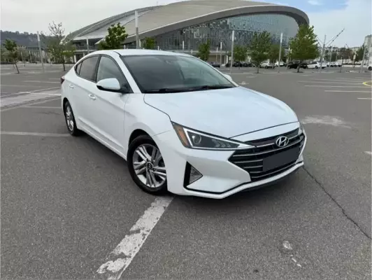 Hyundai Elantra for rent in Azerbaijan
