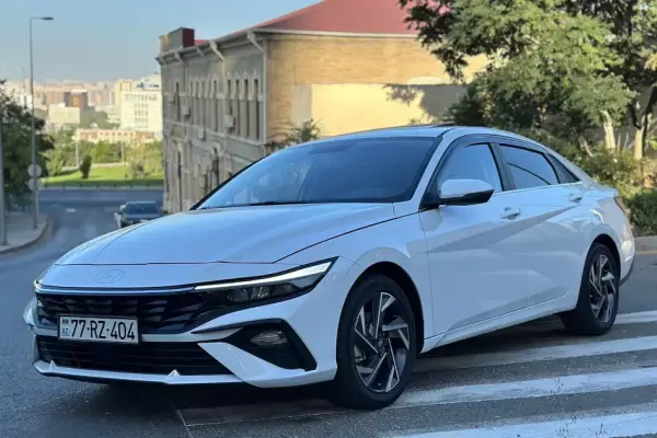 Hyundai Elantra for rent in Azerbaijan