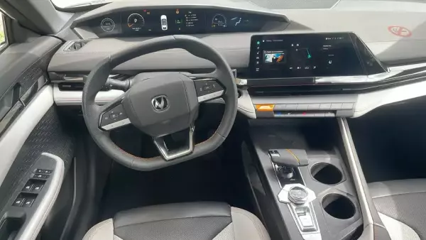 Changan UNI-V for rent in Azerbaijan