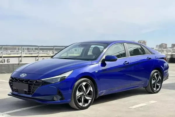 Hyundai Elantra for rent in Azerbaijan