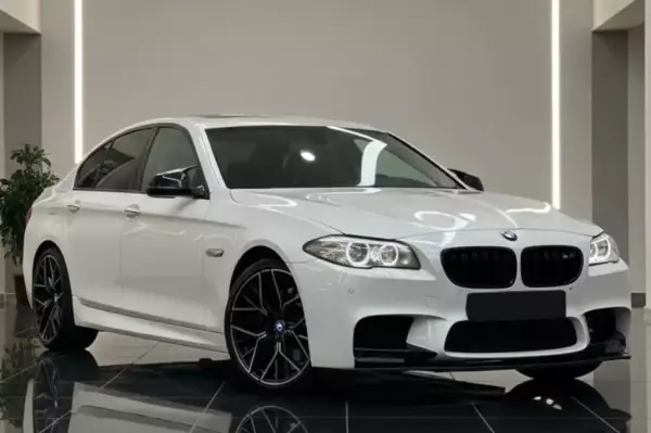 BMW 528i for rent in Azerbaijan