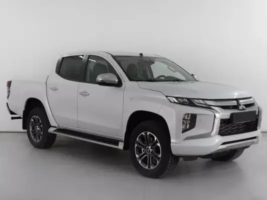 Mitsubishi L200 for rent in Gebele