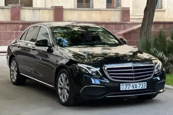 Mercedes E 220 for rent in Azerbaijan