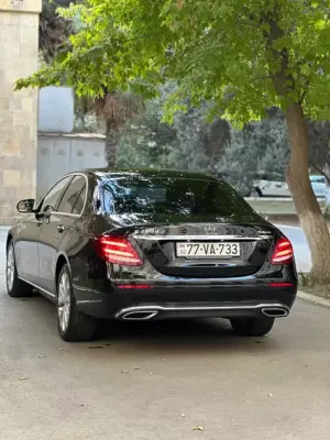 Mercedes E 220 for rent in Azerbaijan