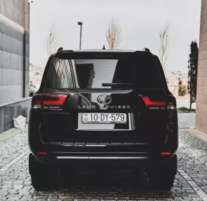 Toyota Land Cruiser 300 for rent in Azerbaijan