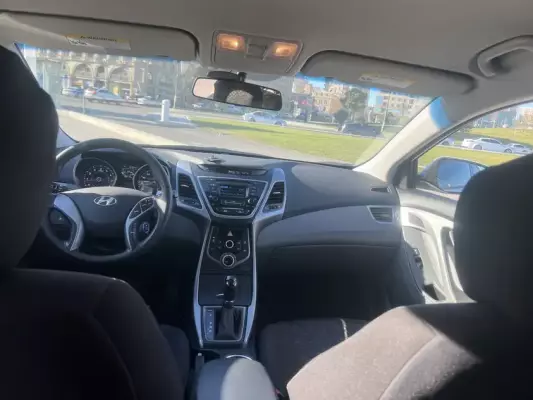 Hyundai Elantra for rent in Yevlax