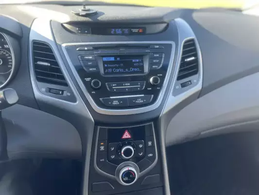 Hyundai Elantra for rent in Yevlax