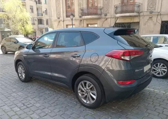 Hyundai Tucson for rent in Gebele
