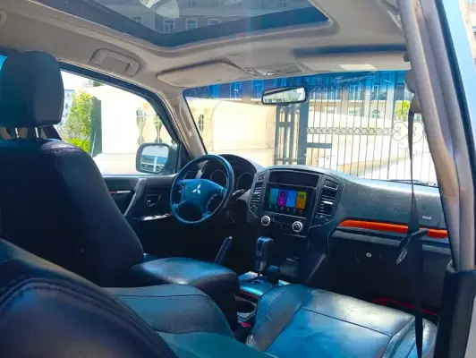 Mitsubishi Pajero for rent in Azerbaijan