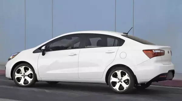 KIA Rio for rent in Quba