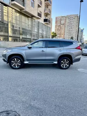 Mitsubishi Pajero Sport for rent in Ganja