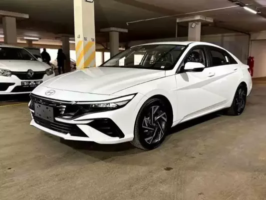 Hyundai Elantra for rent in Azerbaijan