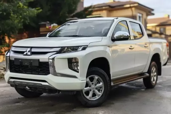 Mitsubishi L200 for rent in Azerbaijan