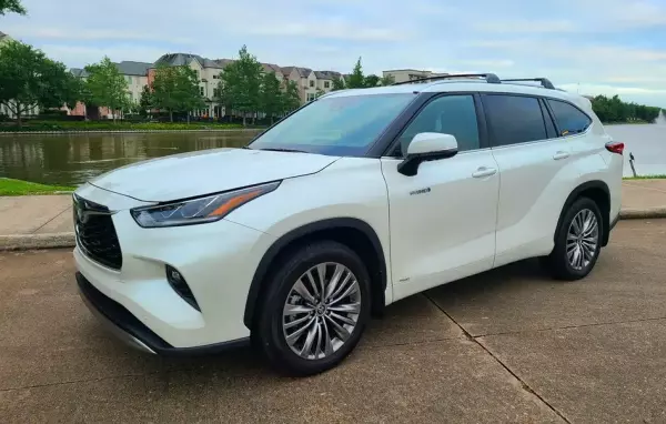 Toyota Highlander for rent in Azerbaijan