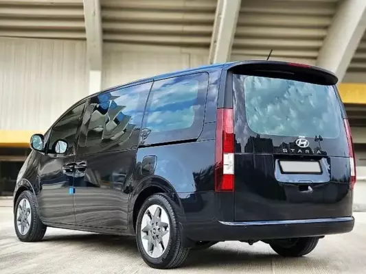 Hyundai Staria for rent in Ganja
