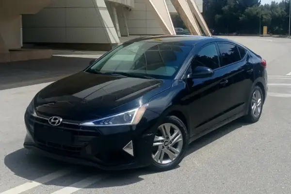Hyundai Elantra for rent in Azerbaijan