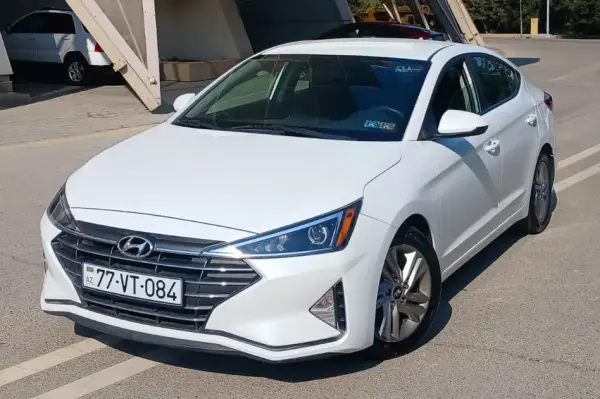 Hyundai Elantra for rent in Azerbaijan
