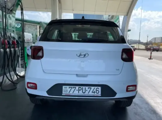 Hyundai Venue for rent in Quba